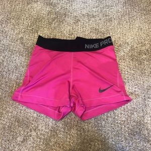 💓Pink Nike Pros💓